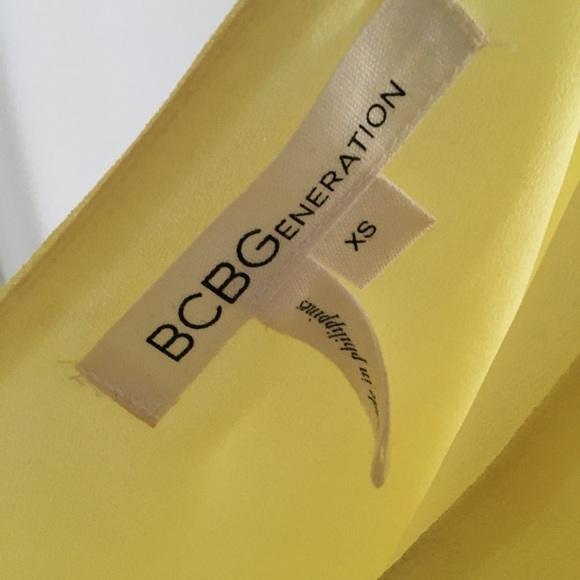 Yellow BCBG Dress size XS - Picture 2 of 3